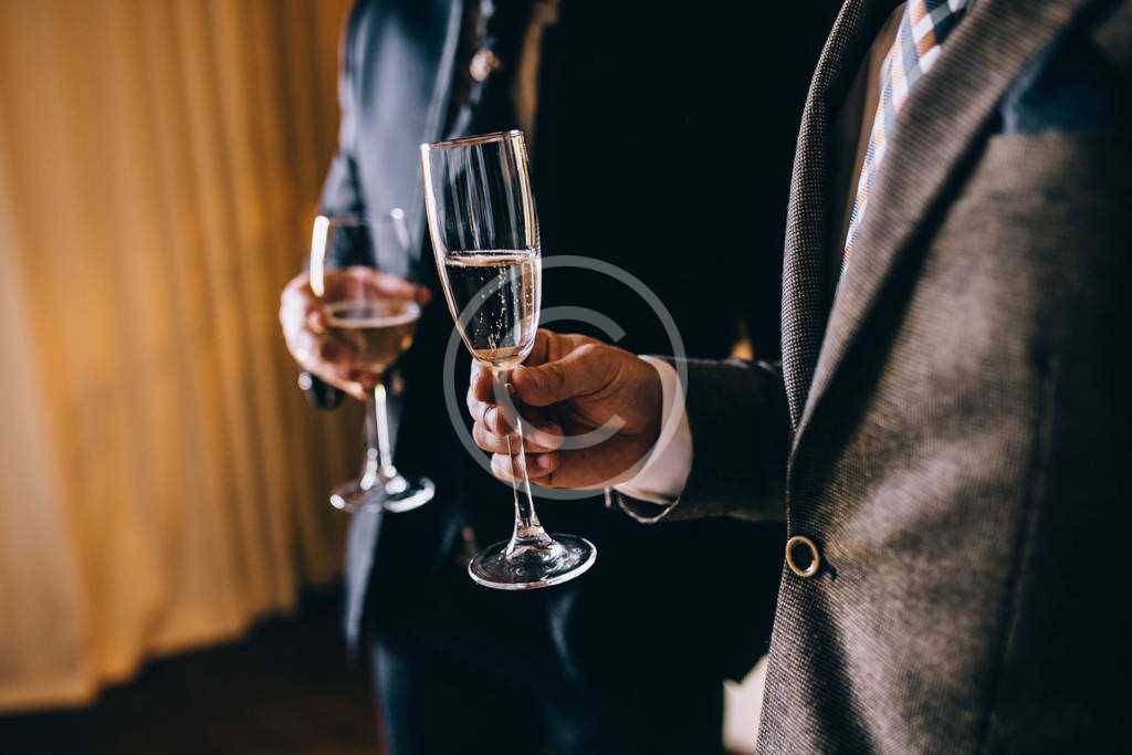 How to keep a bottle of wine after it has been opened?